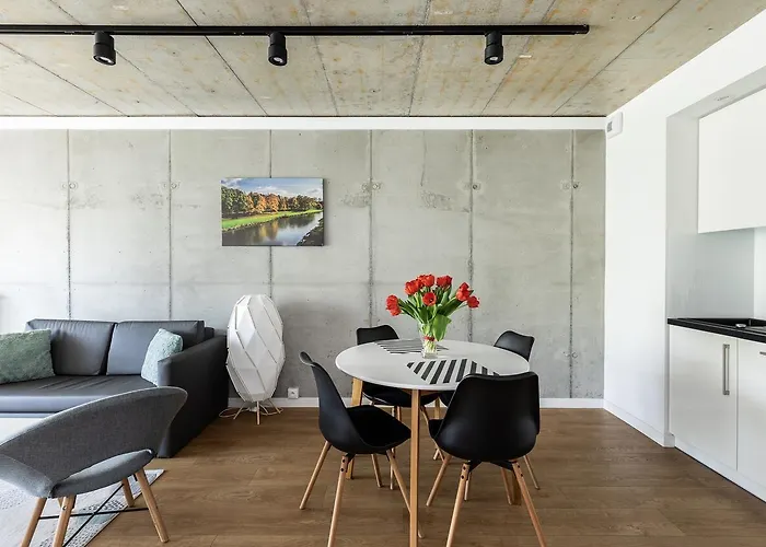 Apartment River Side Nr 15 *