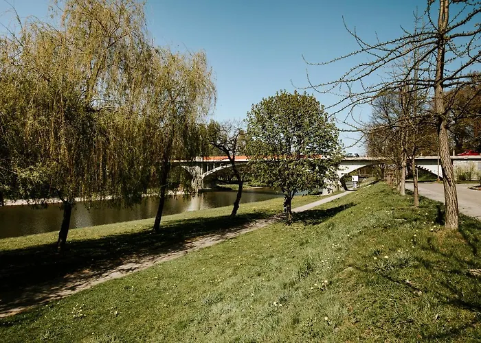 River Side Nr 15 Apartment *